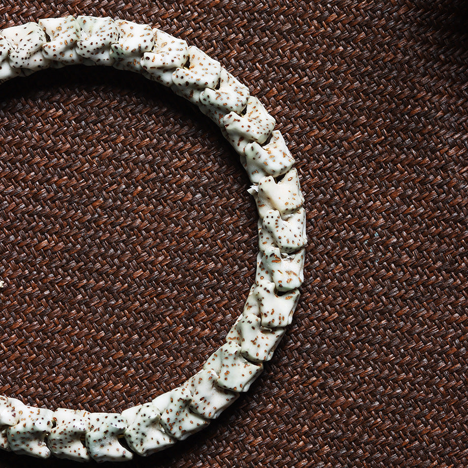Bracelet sculpté en os de serpent de Bodhi Xingyue de l'écologie originale de Hainan
